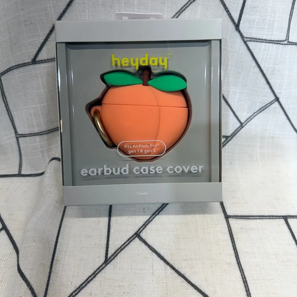 heyday Earbud Case Cover AirPods Pro Orange Peach Silicone with Carabiner